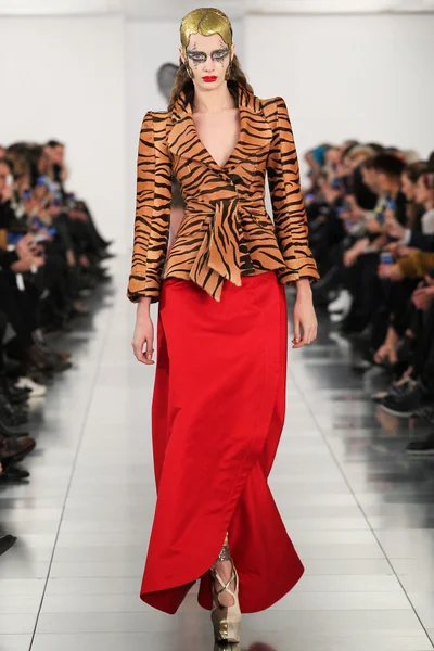 Look 12